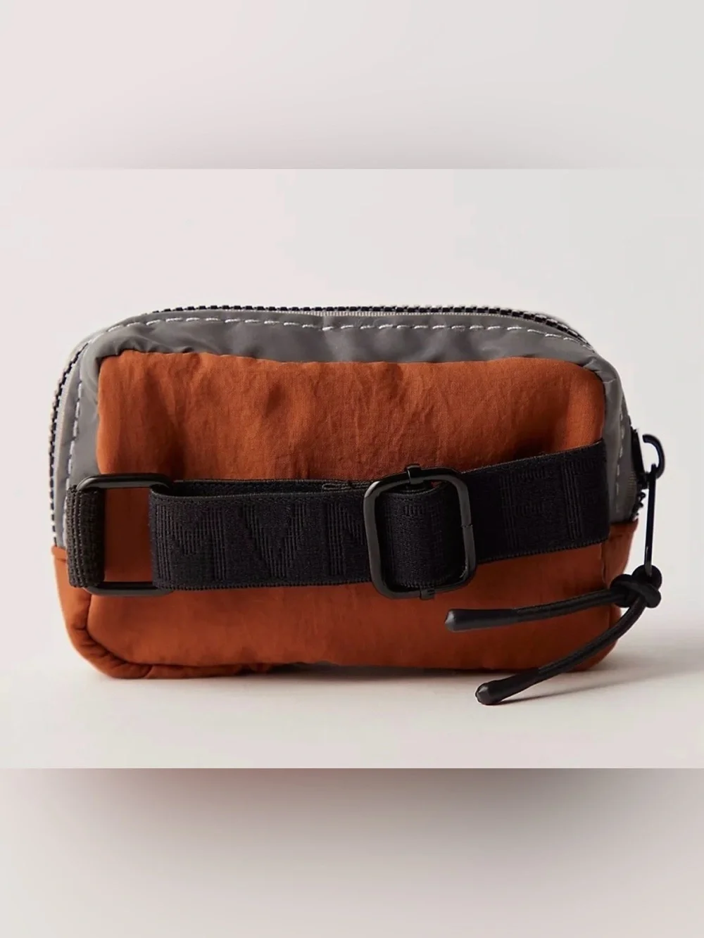 NWT Free People FP Movement Run About Wrist Pouch Chestnut Brown